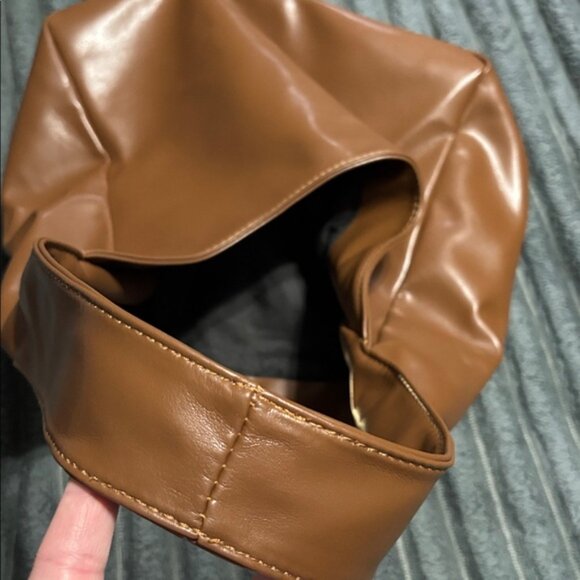 New tan slouchy PU leather hobo bag - Picture 5 of 9
